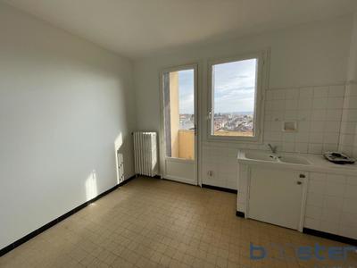 Appartement ancien - 64 m² - 3 pièces