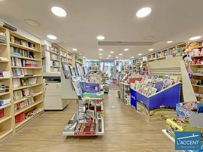 Fonds de commerce - 77 m²