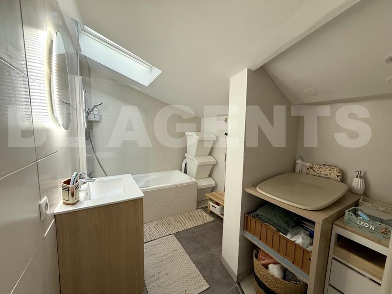 Maison - 87 m² - 5 pièces