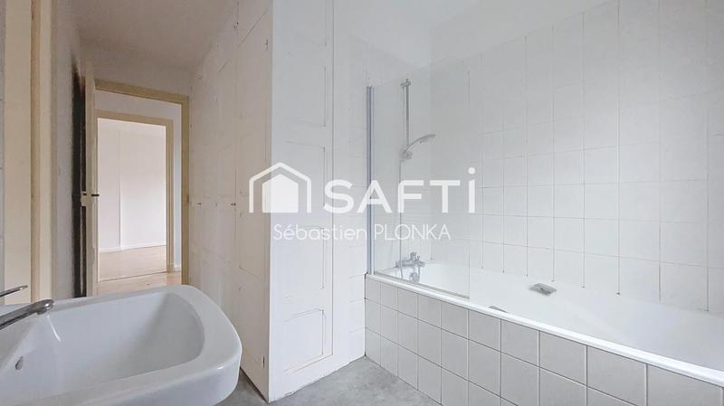 Maison - 84 m² - 5 pièces