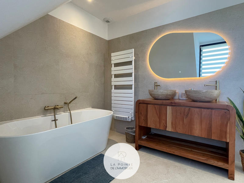 Maison - 120 m² - 6 pièces