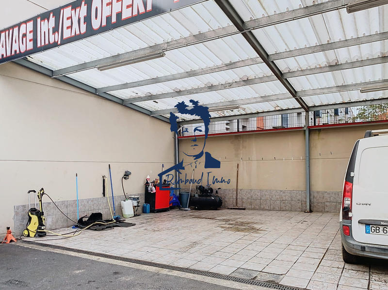 Local d'activités - 350 m²