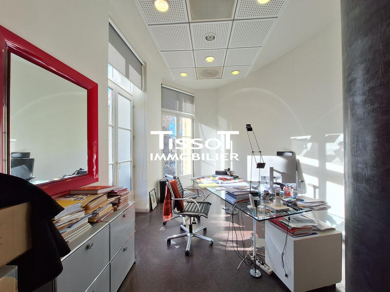 Bureau - 207 m²