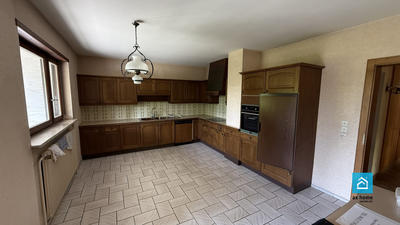 Maison - 230 m² - 7 pièces