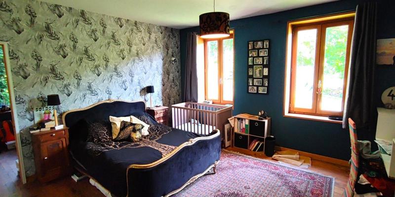 Propriété - 165 m² - 8 pièces