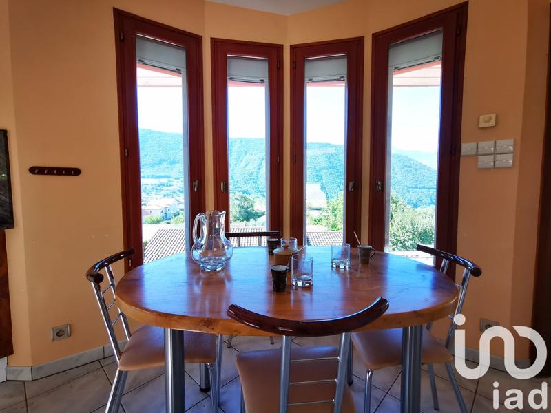 Maison - 152 m² - 6 pièces