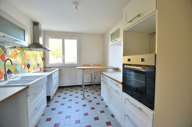 Appartement - 79 m² - 3 pièces