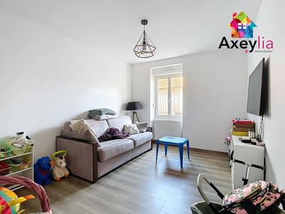 Appartement - 80 m² - 4 pièces