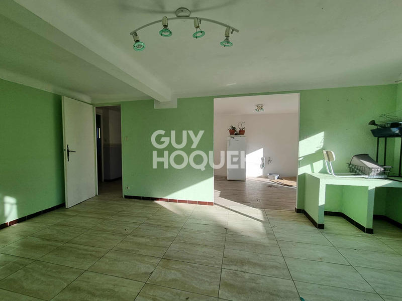 Maison - 185 m² - 8 pièces