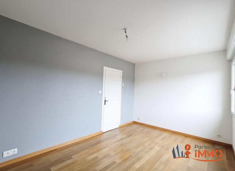 Appartement - 153 m² - 6 pièces