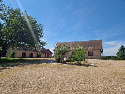 Maison - 157 m² - 11 pièces