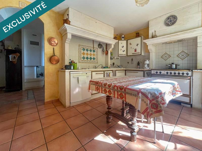 Villa - 220 m² - 8 pièces