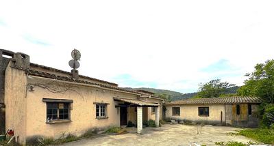 Maison - 265 m² - 5 pièces