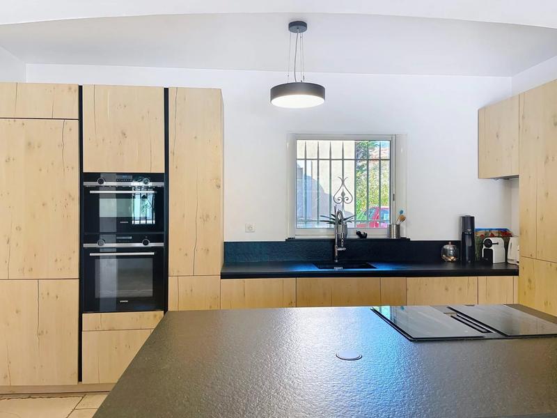 Villa - 240 m² - 7 pièces