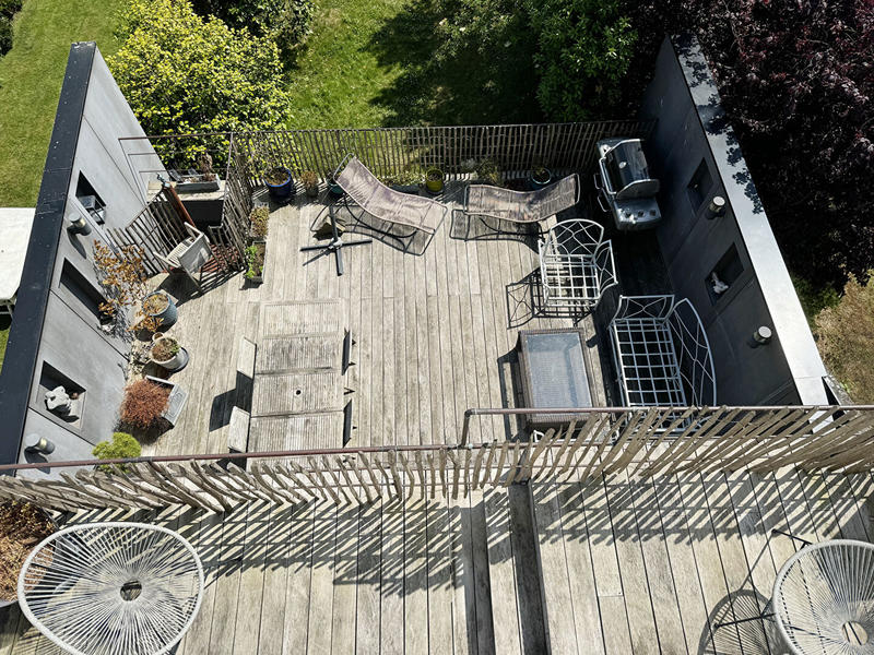 Maison - 305 m² - 13 pièces