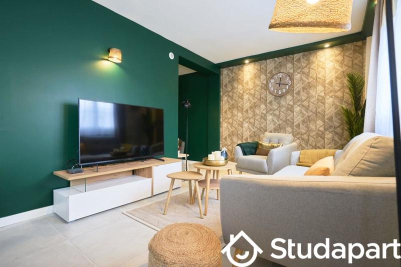 Chambre - 11 m² - 1 pièce