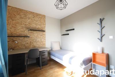 Chambre - 10 m² - 1 pièce