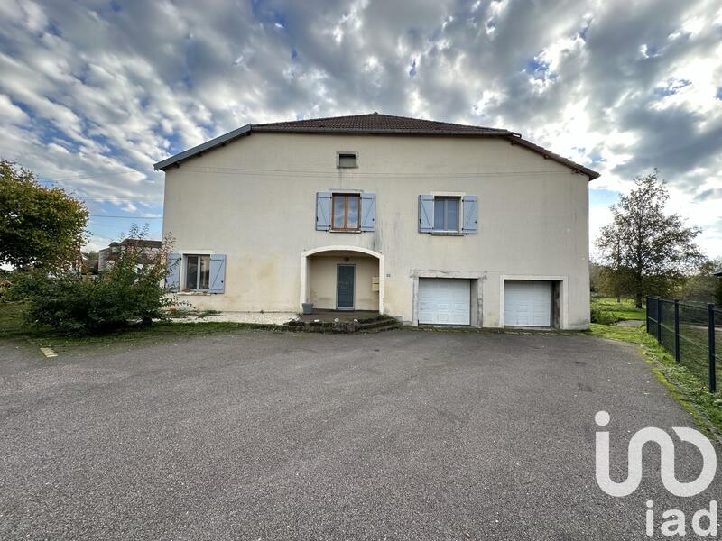 Maison - 270 m² - 11 pièces