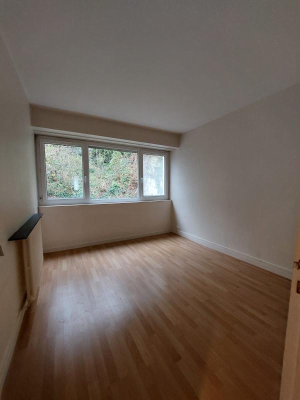 Appartement - 125 m² - 5 pièces