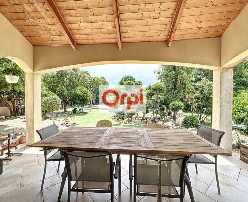 Villa - 173 m² - 6 pièces