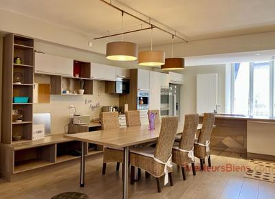 Duplex - 197 m² - 10 pièces