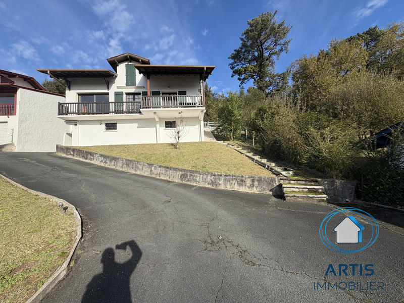 Maison - 145 m² - 5 pièces