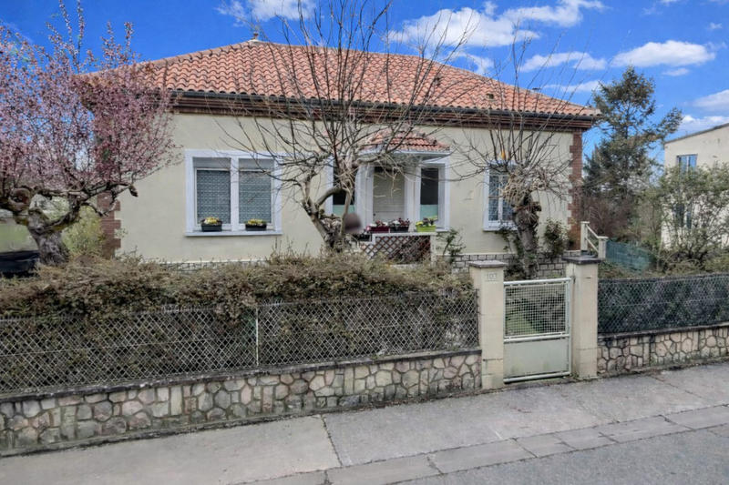 Maison traditionnelle - 140 m² - 4 pièces