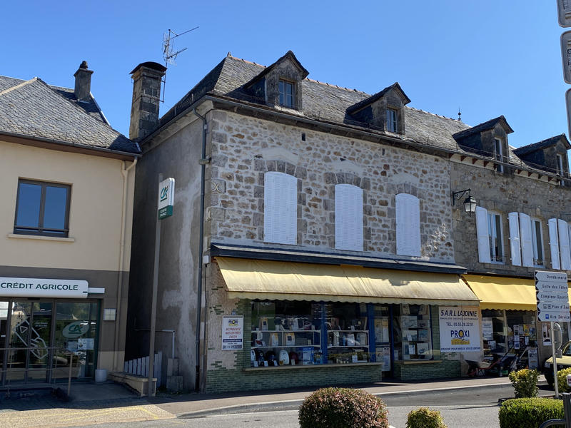 Maison - 150 m² - 7 pièces