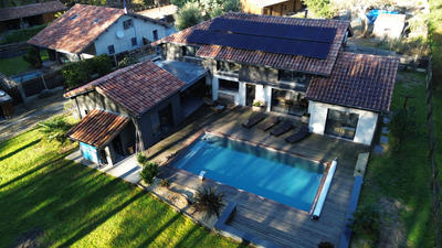 Maison - 311 m² - 10 pièces