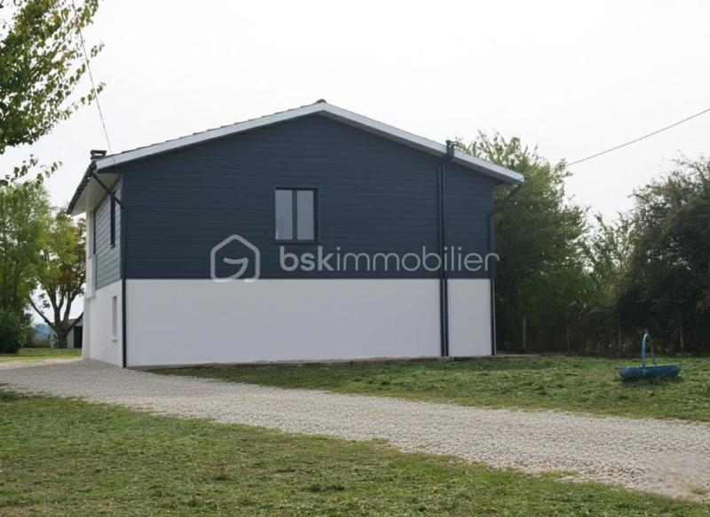 Maison traditionnelle - 142 m² - 7 pièces