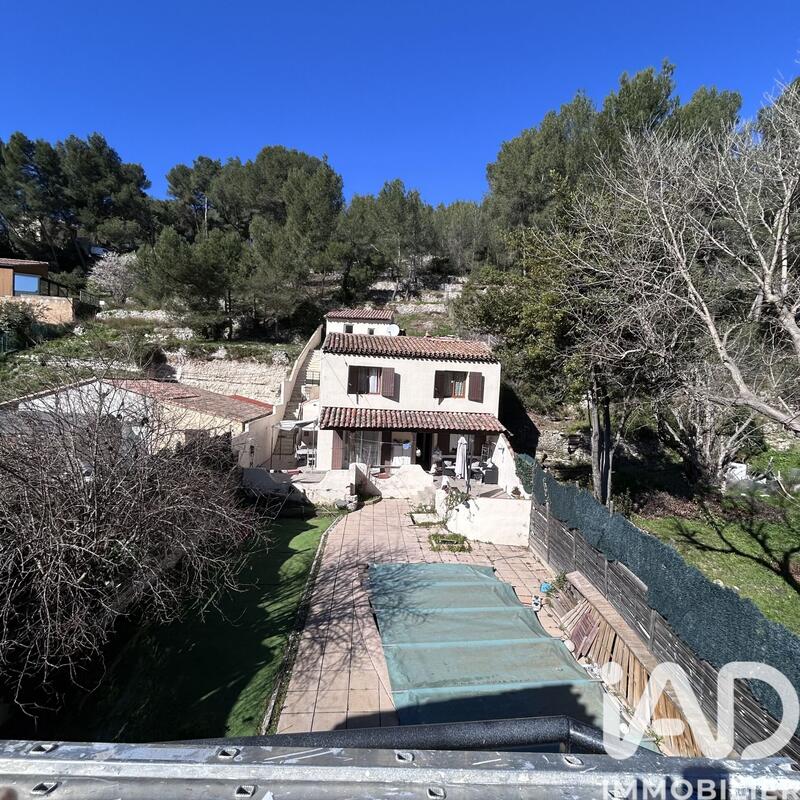 Maison - 136 m² - 6 pièces