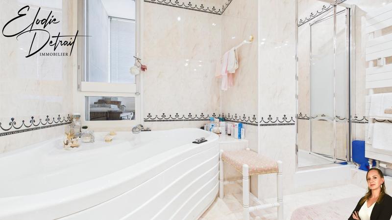 Appartement - 188 m² - 6 pièces