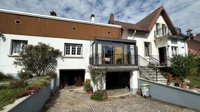 Maison - 190 m² - 9 pièces