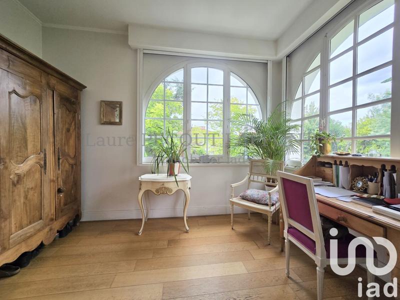 Maison - 205 m² - 7 pièces