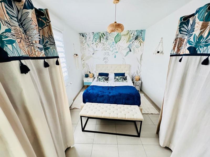 Maison - 140 m² - 6 pièces