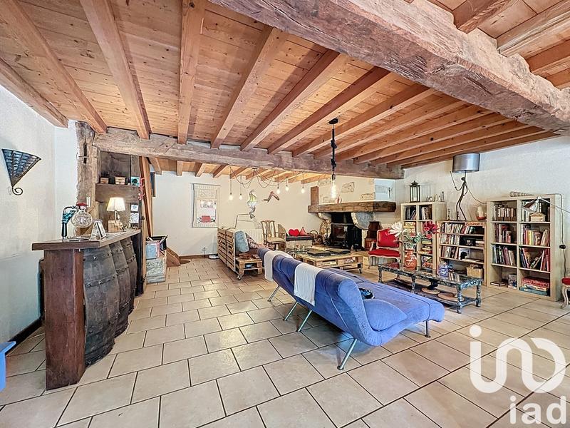 Maison - 313 m² - 15 pièces