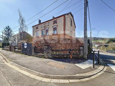 Maison - 135 m² - 8 pièces