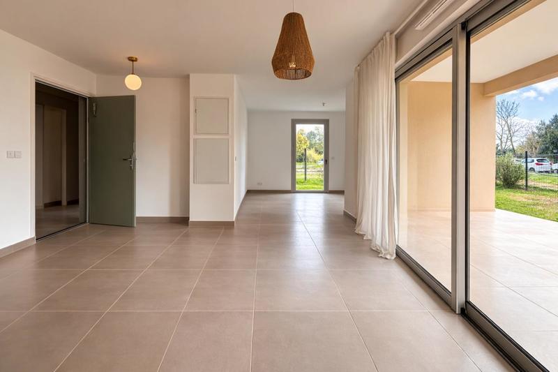 Appartement - 85 m² - 4 pièces