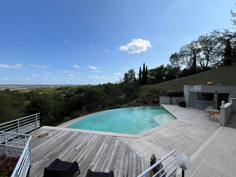 Maison d'architecte - 198 m² - 5 pièces