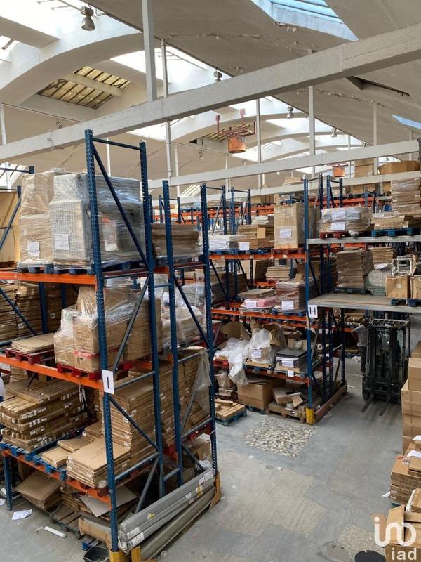 Local commercial - 4 400 m²