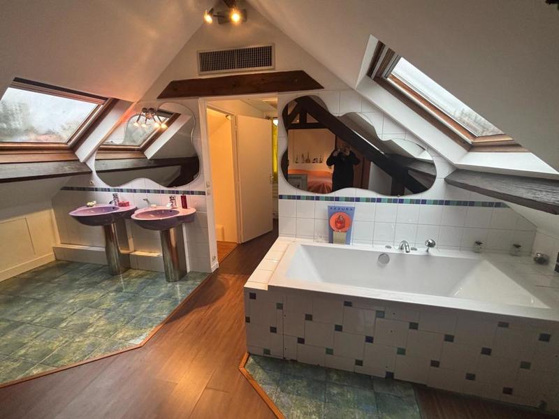 Maison - 267 m² - 6 pièces