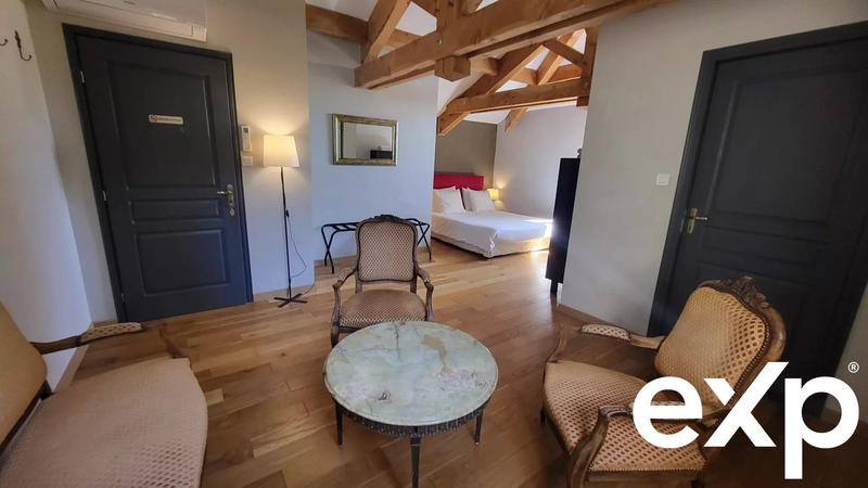 Manoir - 330 m² - 9 pièces