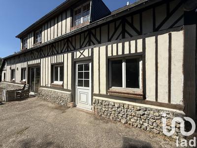 Maison - 98 m² - 7 pièces