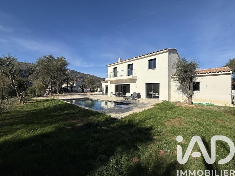 Maison - 141 m² - 5 pièces