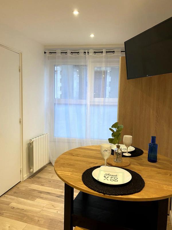 Immeuble - 140 m² - 9 pièces