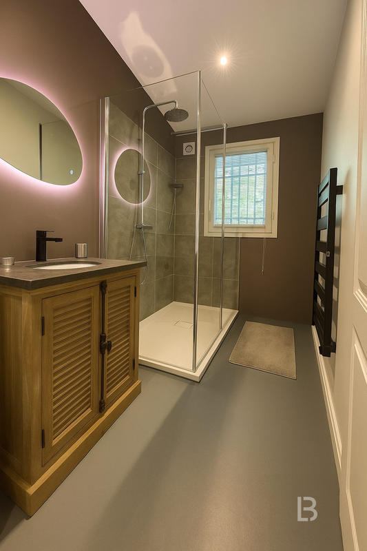 Villa - 170 m² - 6 pièces