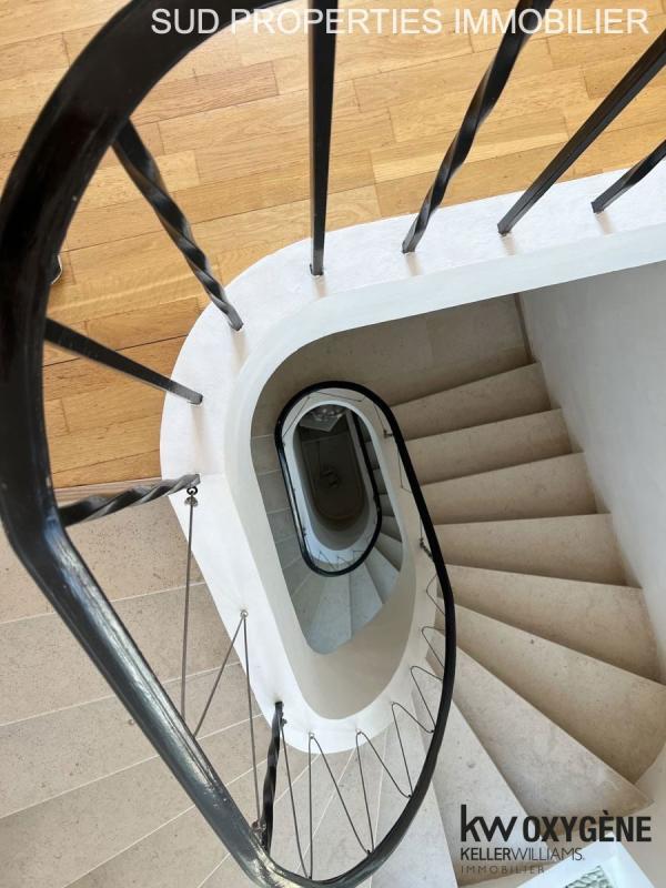 Villa - 247 m² - 7 pièces