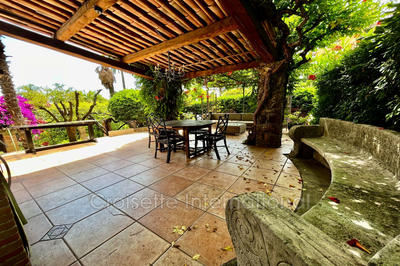 Villa - 217 m² - 7 pièces