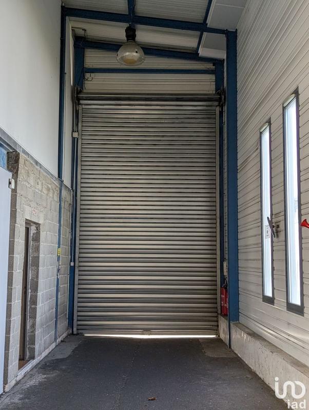 Local commercial - 1 200 m²