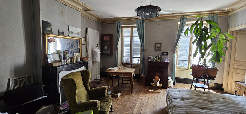 Propriété - 348 m² - 13 pièces